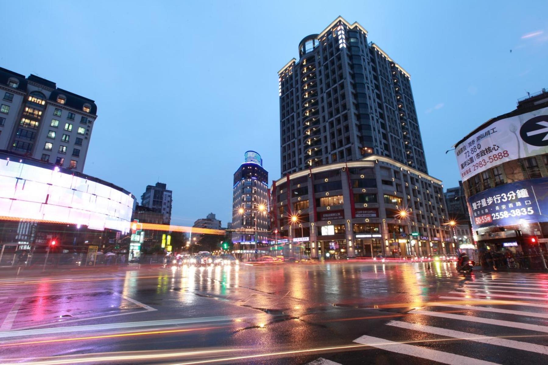 晶城青年旅館 4F Tajpej Buitenkant foto